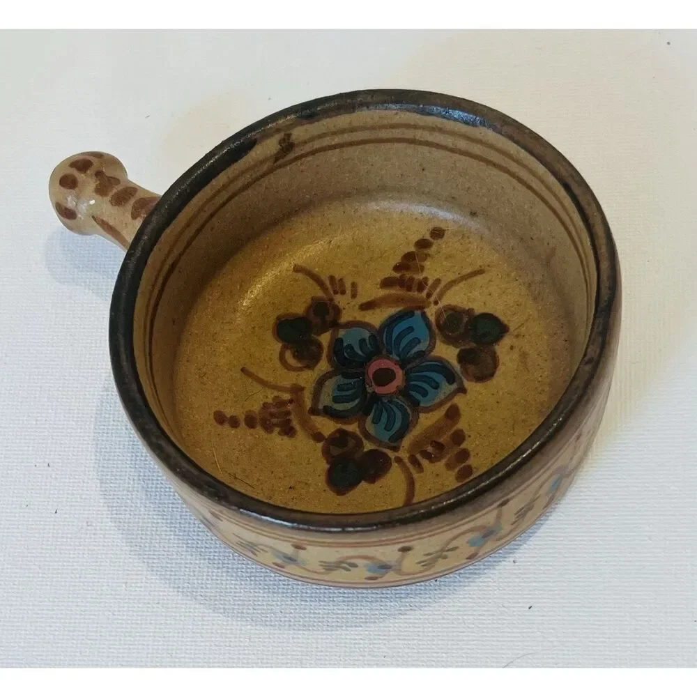 Algarve Portugal Pottery Brown Lug Handle Bowl #77 Flowers‎ 1.5 in. H Vintage
